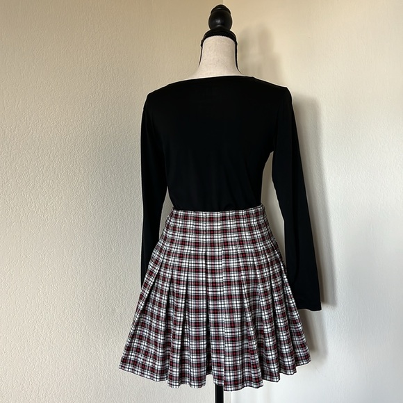 Vintage Express, Small wrap front skirt - Picture 5 of 11